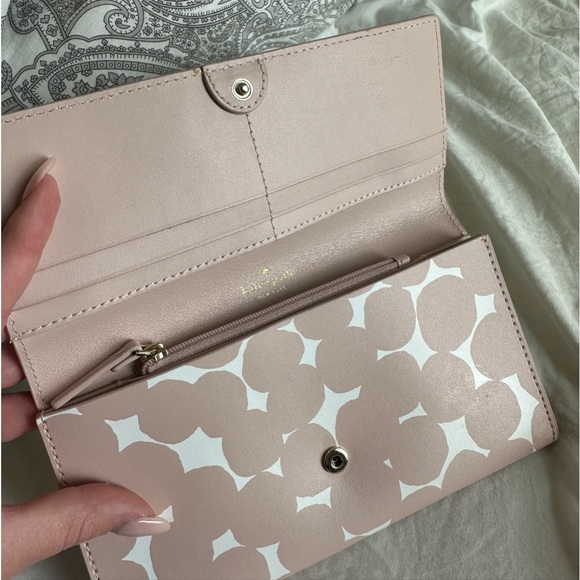 Kate Spade Wallet - Picture 3 of 5